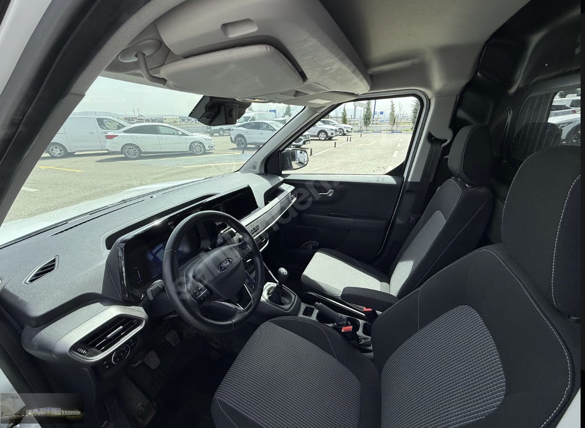 FORD COURİER 1.5 TREND /HATASIZ/ FORD YETKİLİ BAYİ'DEN 2024 MODEL